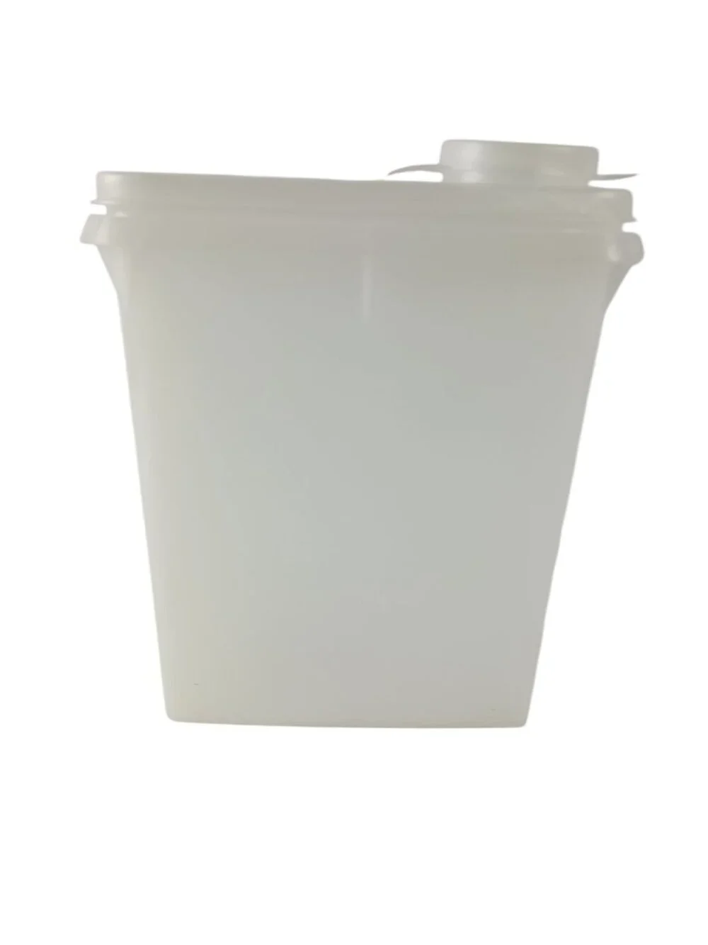 Tupperware #499-3 Store N’ Pour Jr Cereal Pitcher Container 6.5